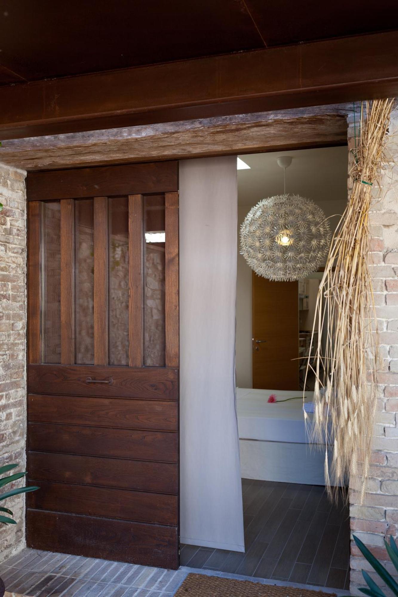 Casa Zia Cianetta Residenza Di Campagna Guest House Capodacqua  Екстериор снимка
