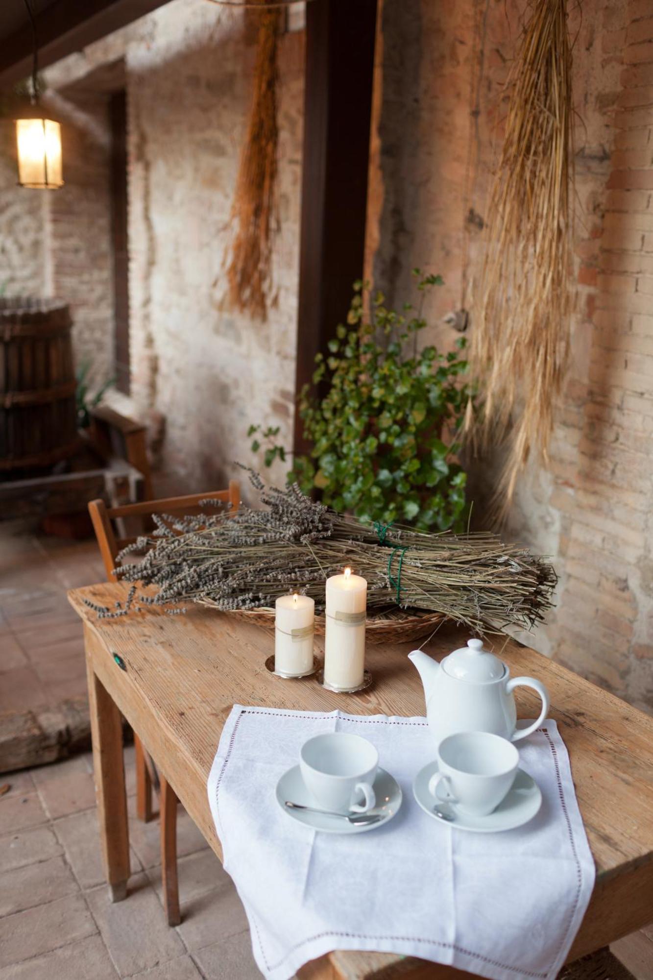 Casa Zia Cianetta Residenza Di Campagna Guest House Capodacqua  Екстериор снимка