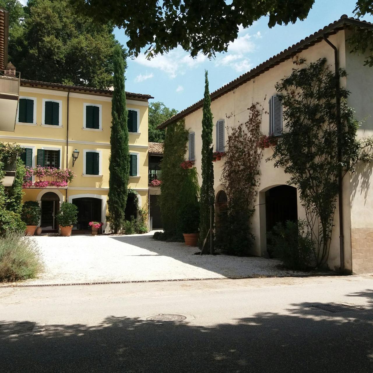 Casa Zia Cianetta Residenza Di Campagna Guest House Capodacqua  Екстериор снимка